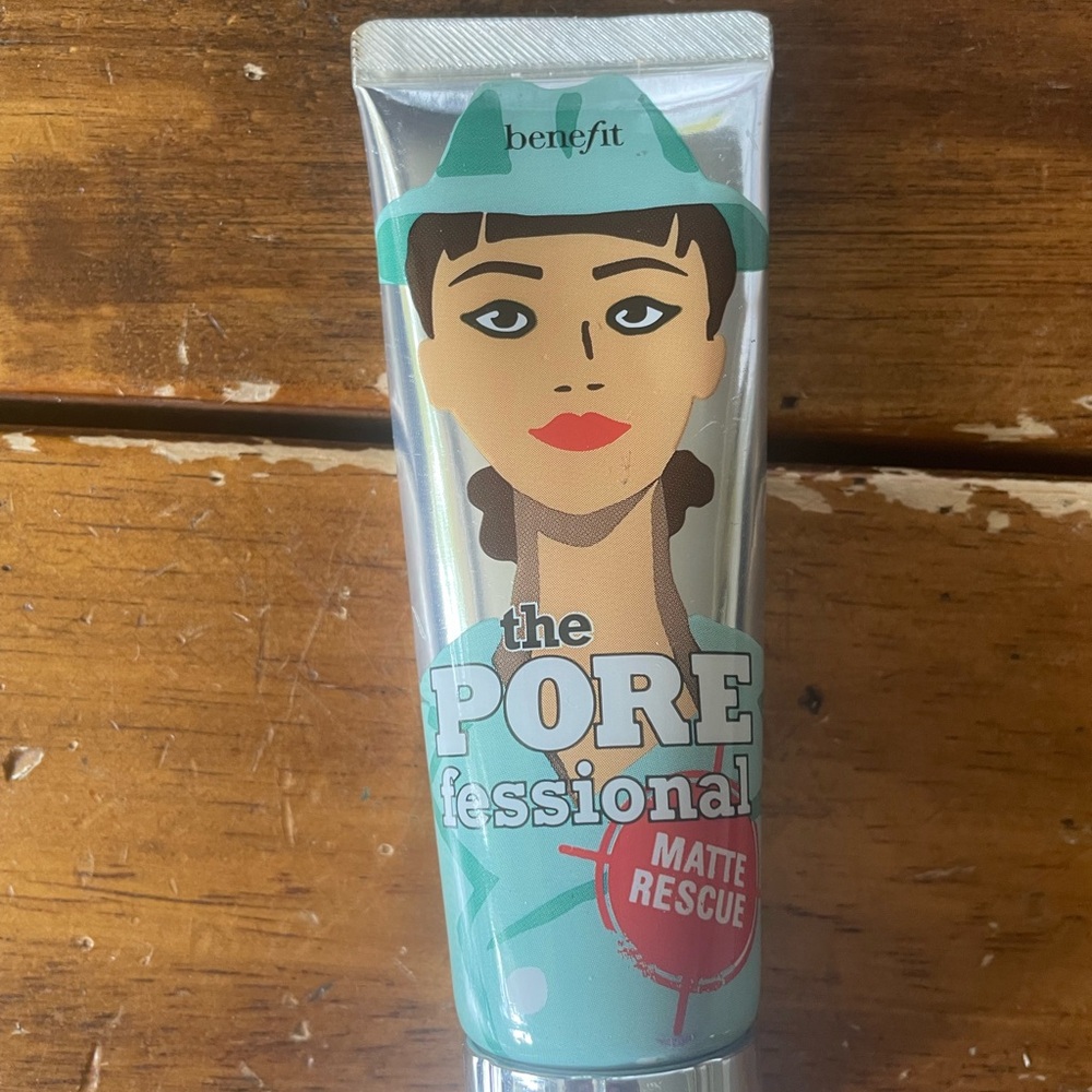 New Benefit The POREfessional Pore Minimizing Primer .75 oz./22ml - Picture 2 of 6